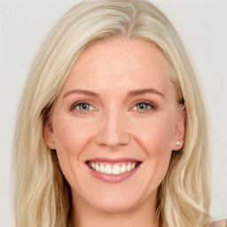 Nikole C.